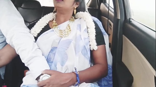 Play MP4 - Indian bhabi car romance Telugu dirty talks&period;