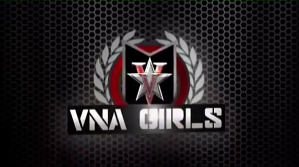 Nonton Mil Blonde Vicky Vette Sucks A Cock And Gets Cum On Her Ass! thumbnail