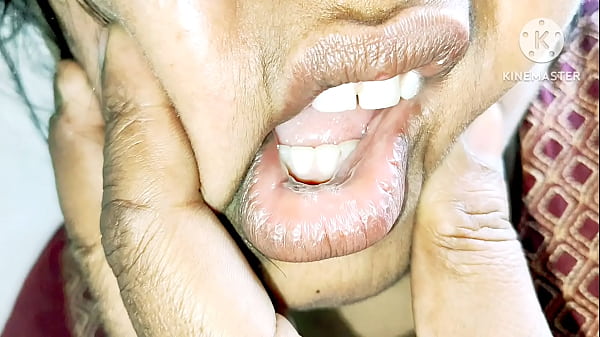 Play MP4 - Desi Mom fuking neighbour boy's with kichen