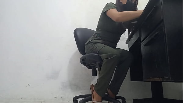 A very feminine_doctor masturbates in front of apatientwhile providingmedicalcare