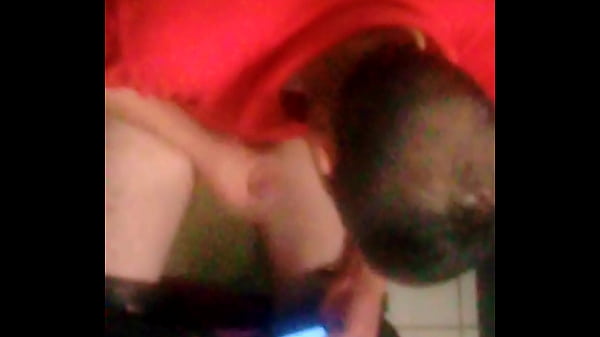 Play MP4 - mercaderista d laive se pajea en el ba&ntilde;o 1