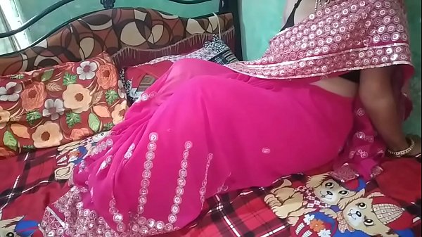 Play MP4 - फ्रेंड के घर भाभी लेके