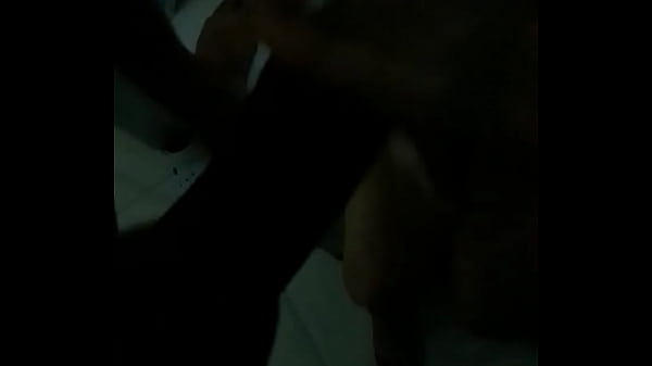 Play MP4 - No escurinho &eacute; mais gostoso&period;