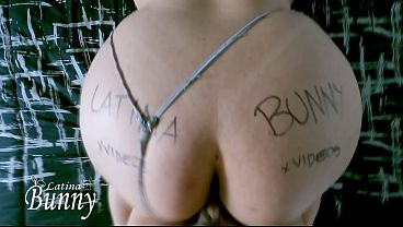 Play MP4 - I cum on the brazilian ass