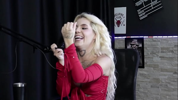 COMPILADOS DA KYRA SEX NO PRELIMINARES PODCAST COM BIA HOT - PARTE 5 (WATCH ON: SHEER/RED) 