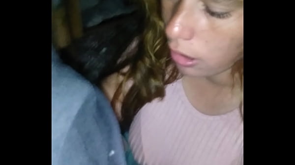 Mi Chica Me La Mama Bien Sabroso Al Anochecer thumbnail