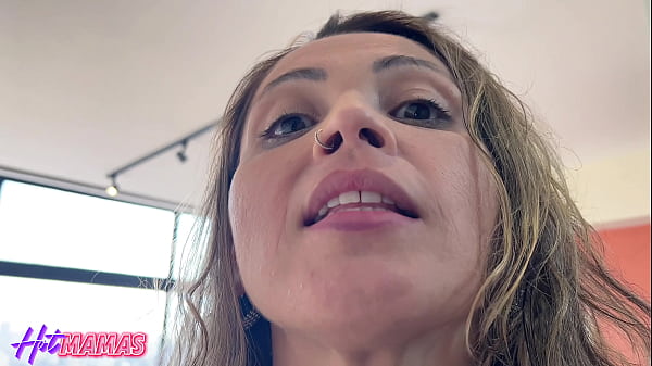 Milf Casada Em Menage A Trois O Marido Corno E Um Amante De Pau Grande thumbnail