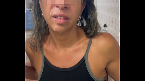 Belinha Hotwife Se Exibindo Em Dose Dupla: Seduziu O Entregador E Depois O Moto Uber. Ganhou Duas Gozadas Na Boquinha! thumbnail