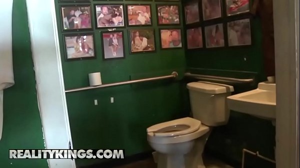 Play MP4 - Money Talks - &lpar;Savannah Rose&comma; Jmac&rpar; - On The Hunt - Reality Kings