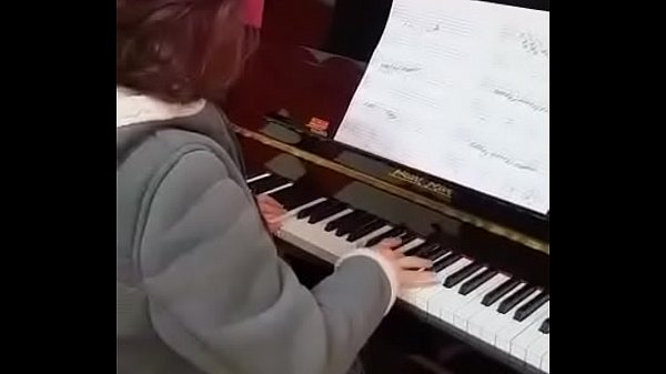 YO TOCANDO EL_PIANO MEPLAYINGTHE PIANO