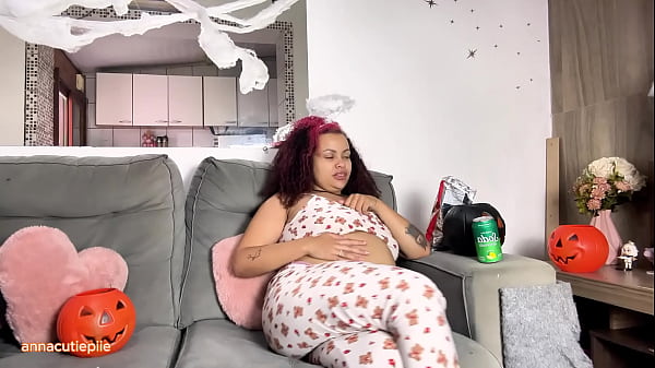 Chubby ebony halloween movie night with farts and burps 