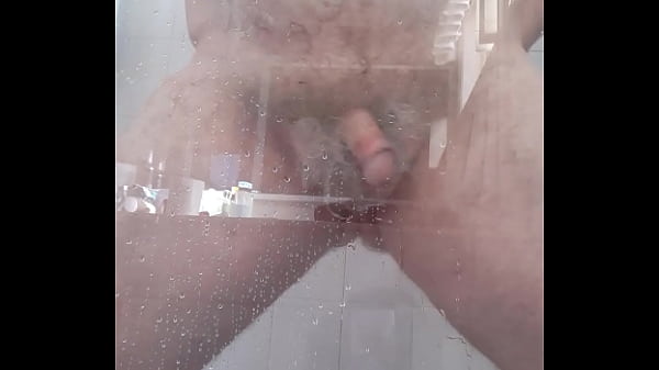 Rusty and Some More_Pissing