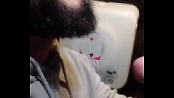 Play MP4 - PEGUEI UM GRINGO NO BANHEIRO DO CINEMA&period;  TORA CABE&Ccedil;UDA E LEITEIRA&period; OS MELHORES BANHEIR&Otilde;ES EST&Atilde;O NO RED E SUBSCRI&Ccedil;&Atilde;O