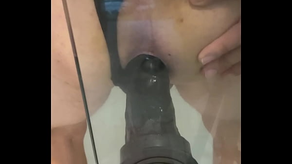 Del&iacute;cia ser enrrabada usando calcinha da esposa! Sou putinha mesmo! 