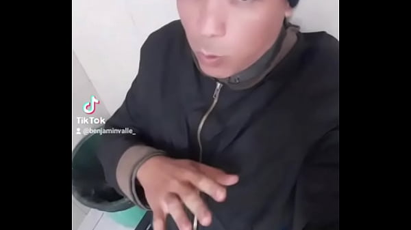 Play MP4 - En trusas