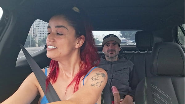 Play MP4 - Motorista de app pega passageiro se masturbando por tr&aacute;s&excl;