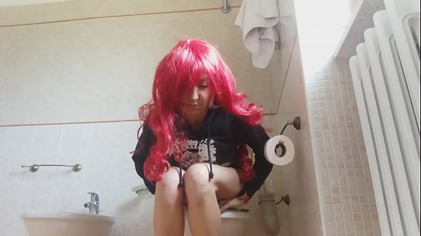 Hidden Cam In My Girlfriend's Bathroom! thumbnail