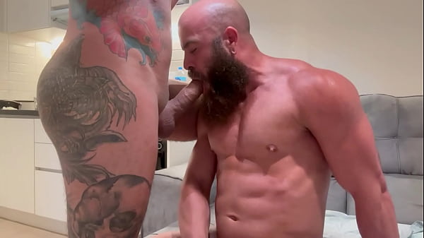 Tiago Ga&uacute;cho - Fodendo O Pau Do Careca Tatuado De Calcinha - Sexo Gay Bareback - Musculoso Fodendo O Rabo Do Ga&uacute;cho Dotad&atilde;o thumbnail