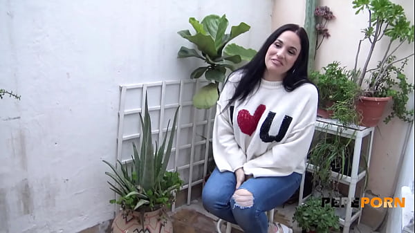 Play MP4 - Cuquita loves young and small guys&comma; 'cause she loves riding and wreckin 'em&excl;