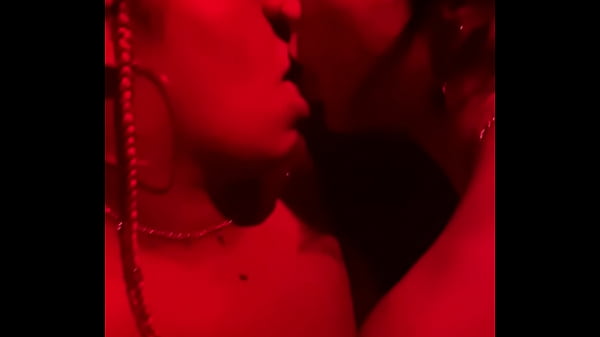 Play MP4 - Casa de Swing com a Renatinha Mello - Safadas e cheias de tesao