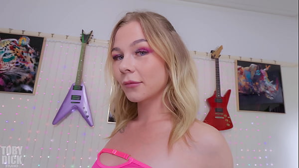 Nonton Must Be Fucked - She Is Dominated And Used thumbnail