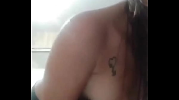 Nonton Le Encanta thumbnail