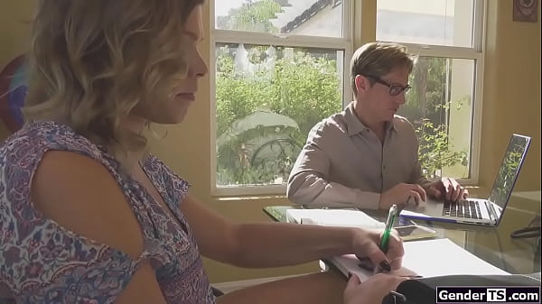 Play MP4 - Shemale student Cassie Woods barebacked