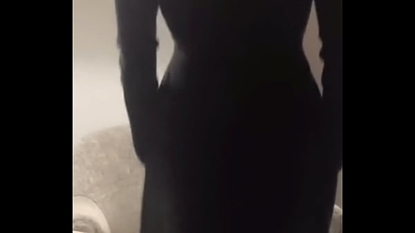 Nonton Shooting Japanese Slender Wearing Red Sexy Shorts thumbnail