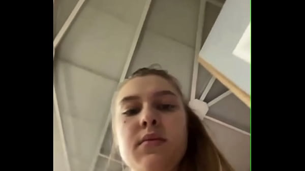 Crazy fucking in the gym 