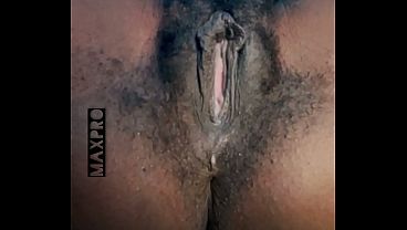black pussy captured in Public