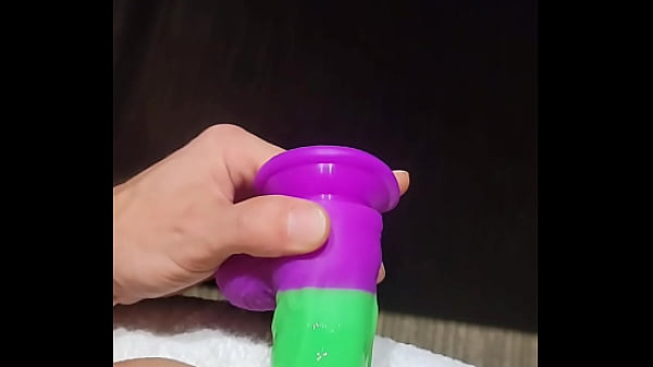 Play MP4 - Straight boy can only take the tip