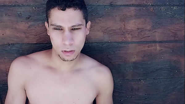 Garoto Batendo Punheta thumbnail