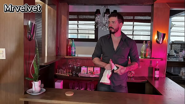 Nonton Ap&oacute;s Uma Festa Minha Amiga Estava Cheia De Tes&atilde;o E Quis Transar Comigo - Completo No Red - Arthur Velvet thumbnail