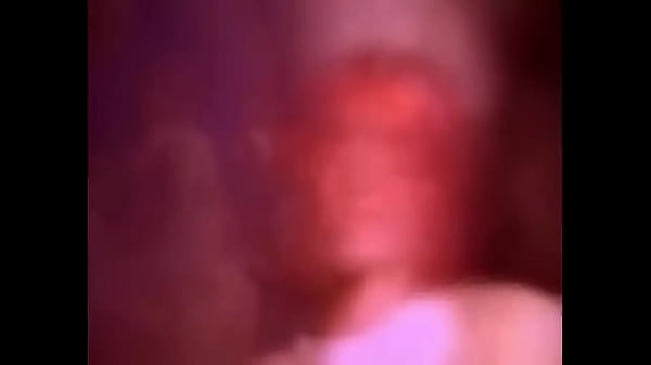 Nirvanacantando deixa_o palco_molhadinho de tesão