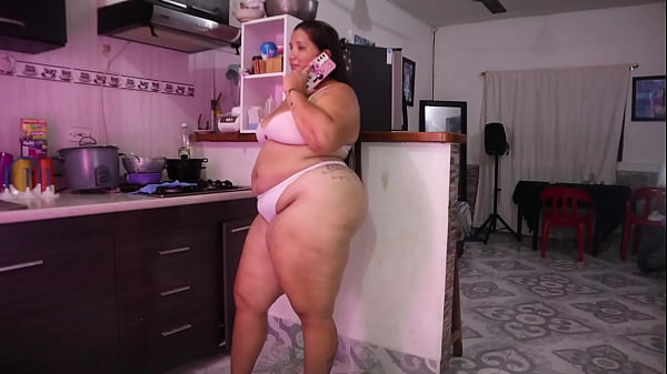 Play MP4 - amigos de la universidad tienen sexo en la cosina