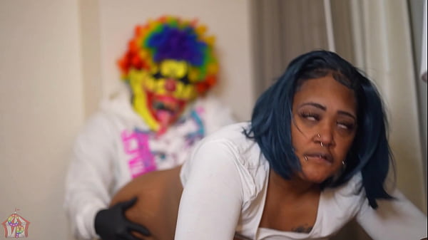 Gibby The Clown Fucks Hot Ebony With Huge Ass After She Asked If She Can Borrow Some Money thumbnail