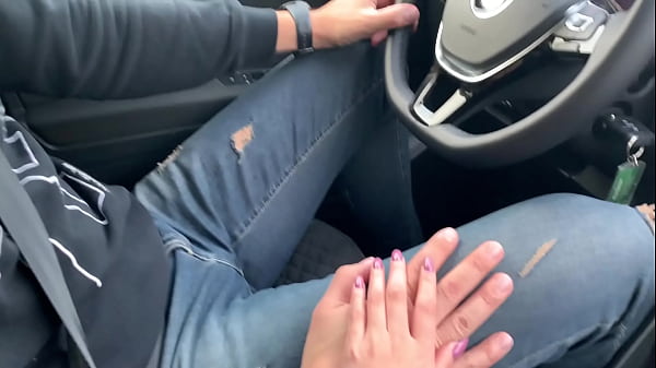 Nonton Risky Blowjob And Fuck In The Car thumbnail