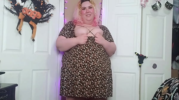 Play MP4 - Desperate BBW Orgasms In Sun Dress