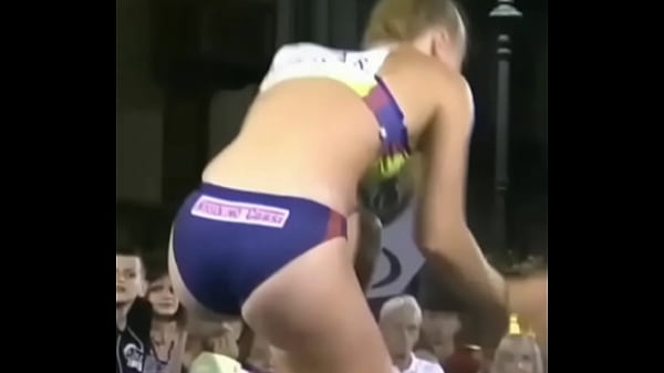 Nonton I Love Her Butt It Is Nice And Jigging!!! thumbnail