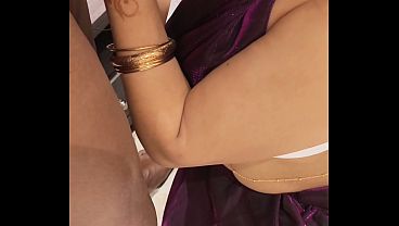 Riya in Saree Blowjob Takes Big Dick inside Mouth 