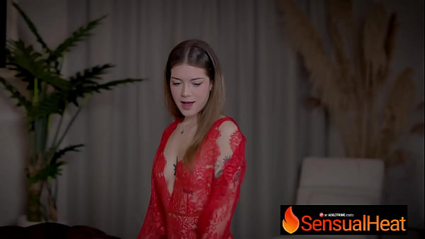 Nonton Agatha Shay Teases With A Sloapy Blowjob At Sensualheat thumbnail