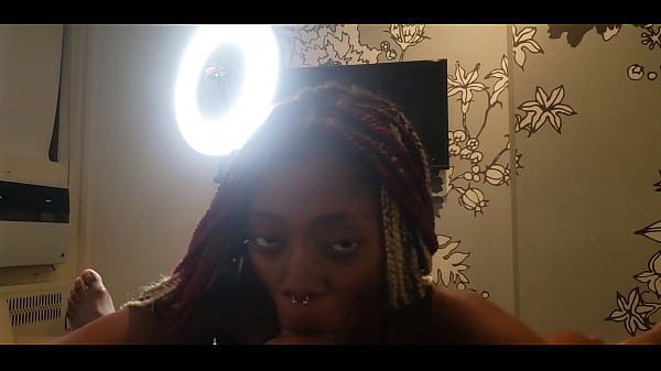 Nonton Young Chick Cleaning Da Dome thumbnail