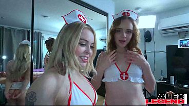 Nonton Blonde Cougar Sadie Summers Rides French Cock For A Creampie thumbnail