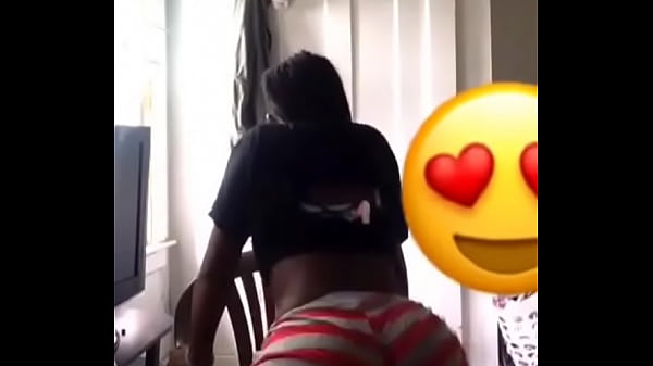 Play MP4 - Young ebony instagram thot twerking