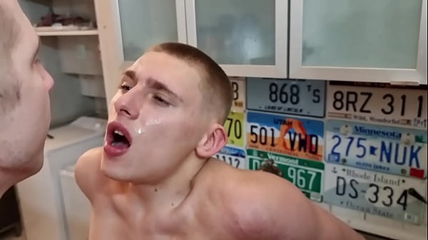 Horny Hunk Fucks Young Twink On A Kitchen Table thumbnail