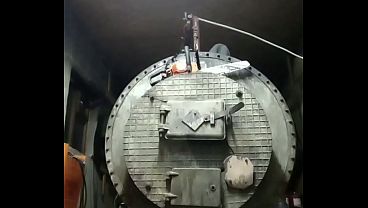 Рабочий из Украины устроил порно-шоу прямо на работе! Начал с анального секса и кончил выстрелом горячей спермы на пол! Начальство его уволило после этого! thumbnail