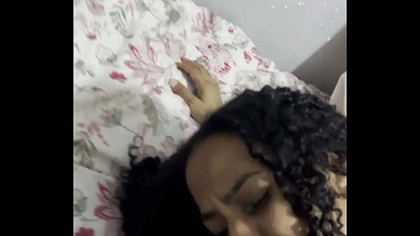 Esperei meumarido_sair de_casa pluguei meucuzinhoe seduzi meu enteado