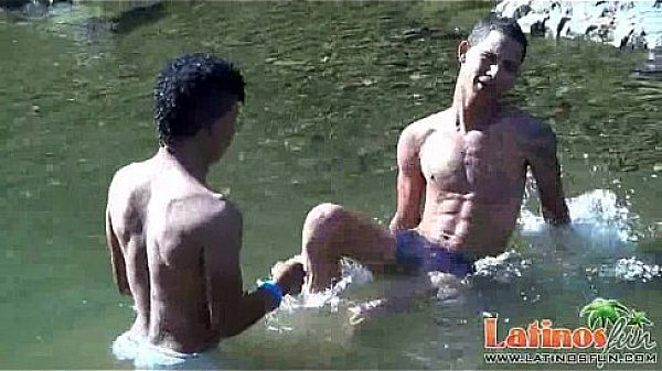 Fun-seeking Latinos give in to their lust outdoors 