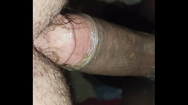 Neg&atilde_o comendo branquelo e gozando parte 2