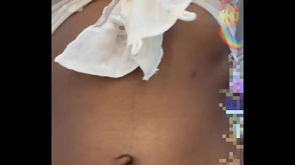 Nonton Morenita Gostosa Se Destrosa El Culo Con Un Dildo Gigante thumbnail